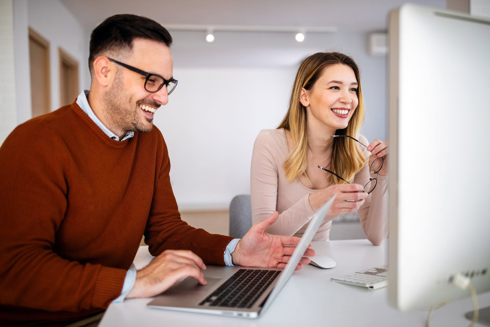 Bureau overlegt met LupsOnline over een uitbesteed whitelabel webdesign-project